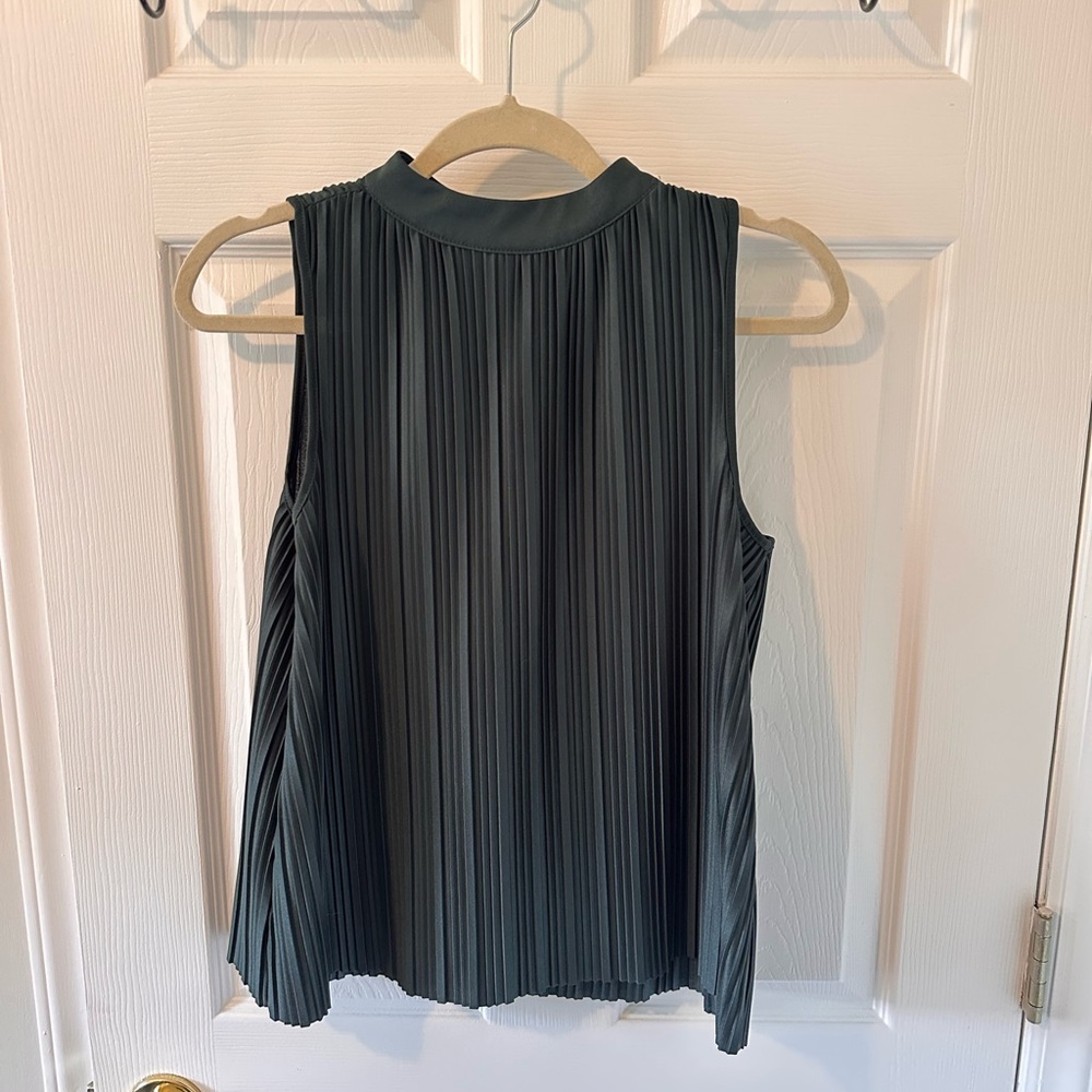 Ann Taylor Pleated Sleeveless Top